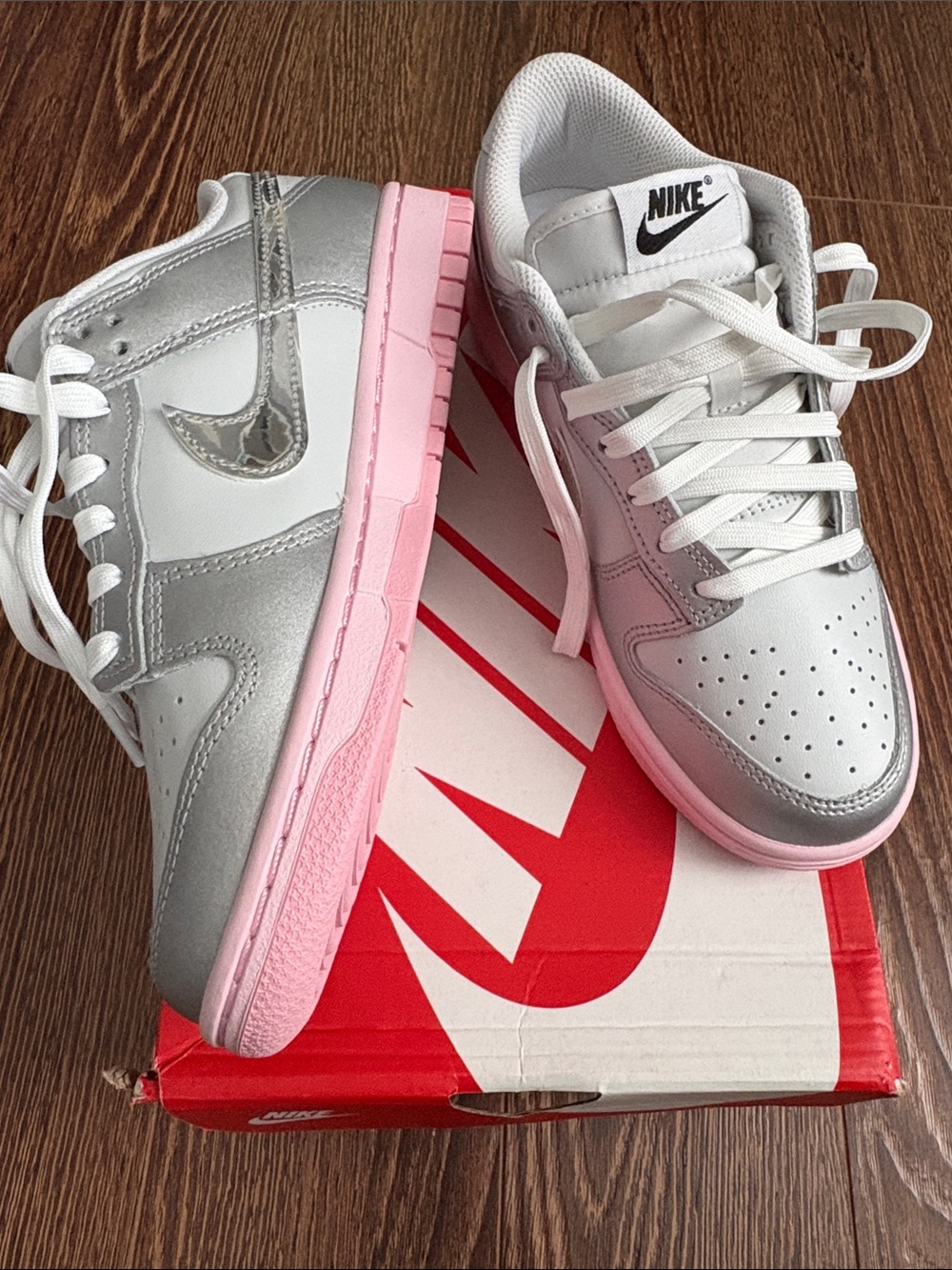 Nike Women's Low-Top Sneakers in White, Silver & Pink